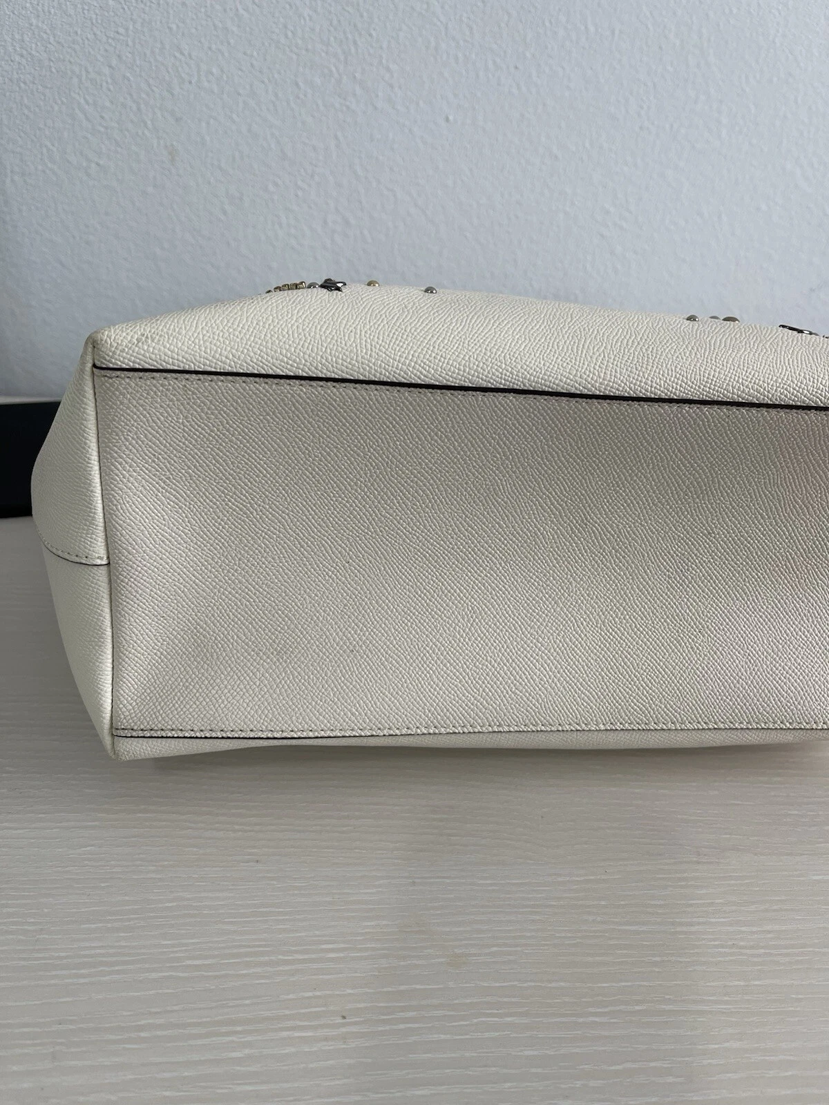 Borsa Coach City con zip e rivetti in cristallo polvere di stelle