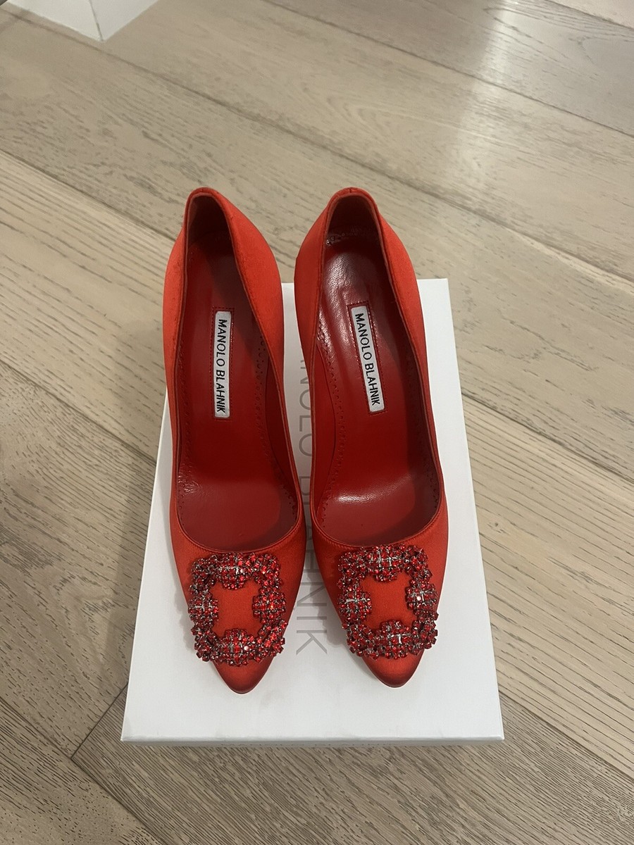 Manolo Blahnik Hangisi Pumps 105 Red Silk Satin Heels NEW Manolo Blahnik Hangisi Pumps 105 Red Silk Satin Heels NEW