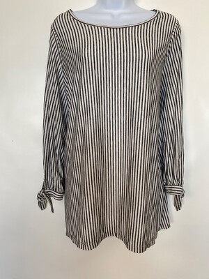 MAX STUDIO Woman's 1X Black/White Striped Round Neck 3/4 Sleeve Comfy Tunic