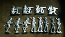 12 Piece Lead figurines: Marching soldiers, Running Soldiers, Machine Gunners