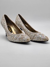 Vintage Flings white Beaded w/ iridescent sequin Heels Pumps size 6.5B elegant
