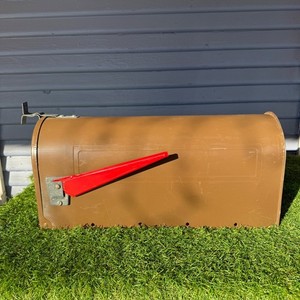 Vintage Steel City Corp Brown Metal Mailbox Red Flag US Mail Youngstown Ohio