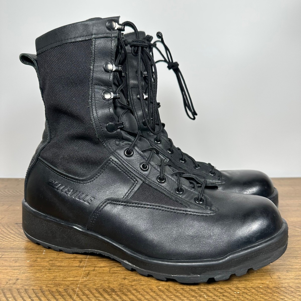 Belleville Boots 700V Mens 10 Wide Black Gore-Tex Vibram Combat