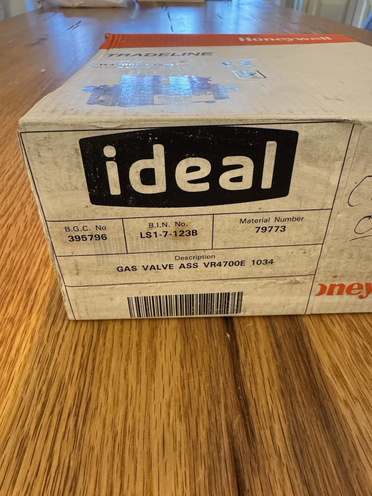 Honeywell Gas Control Valve Ass VR4700E1034U Ideal 395796 Brand New 3