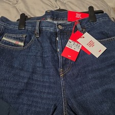 Diesel 2020 Men's jean, D- viker sn22 36W 32L Diesel Library New mid blue jeans