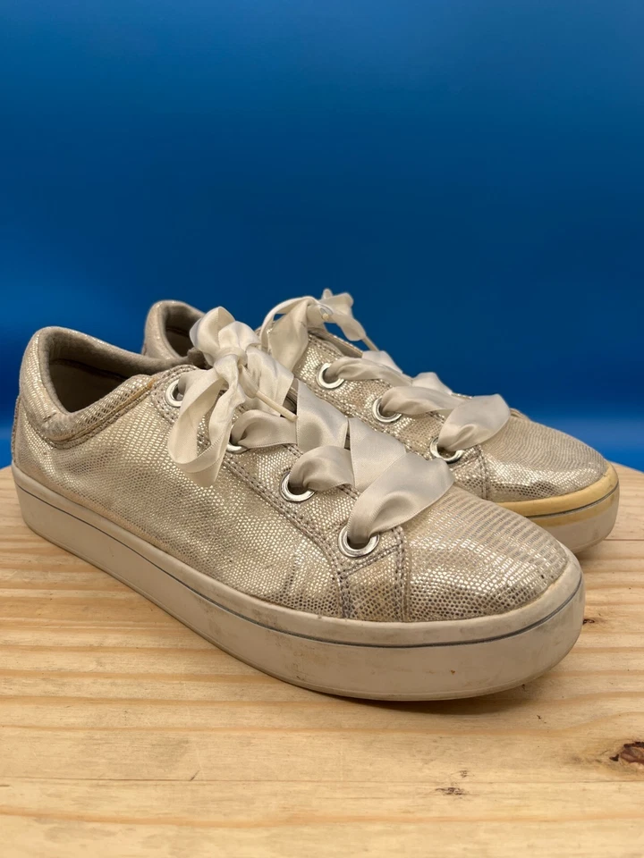 Skechers Sneaker Street 8 Women's 9.5M Silver/White Leather Lace Up Comfort - Image 4 of 4