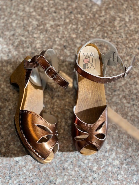 Swedish Clogs Rio Bronze Sandals for Women Size US 7 EU 37-image