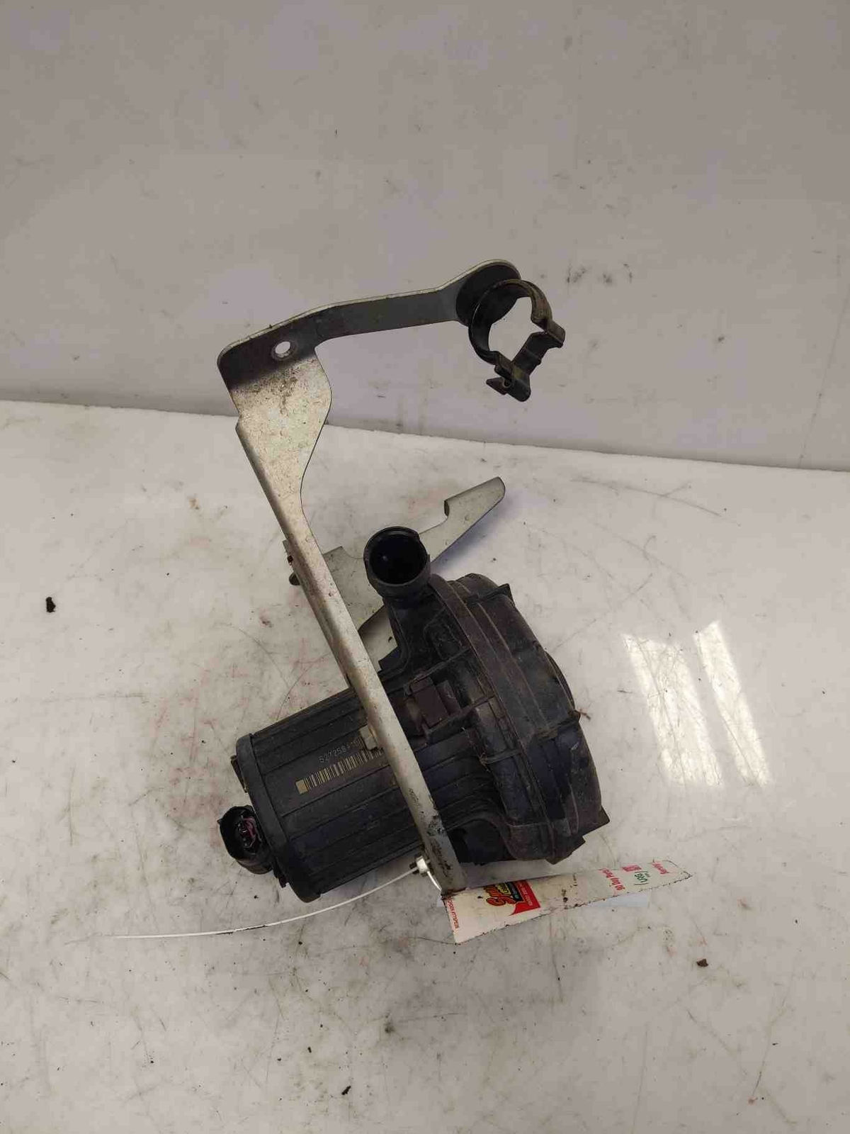 Secondary Air Pump For BMW E46 E60 E63 E64 E83 X3 X5 M5 M6 M54