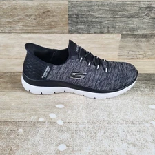 Skechers Summits Dazzling Haze Womens Shoes Sz 7.5 Athletic Black White Sneakers