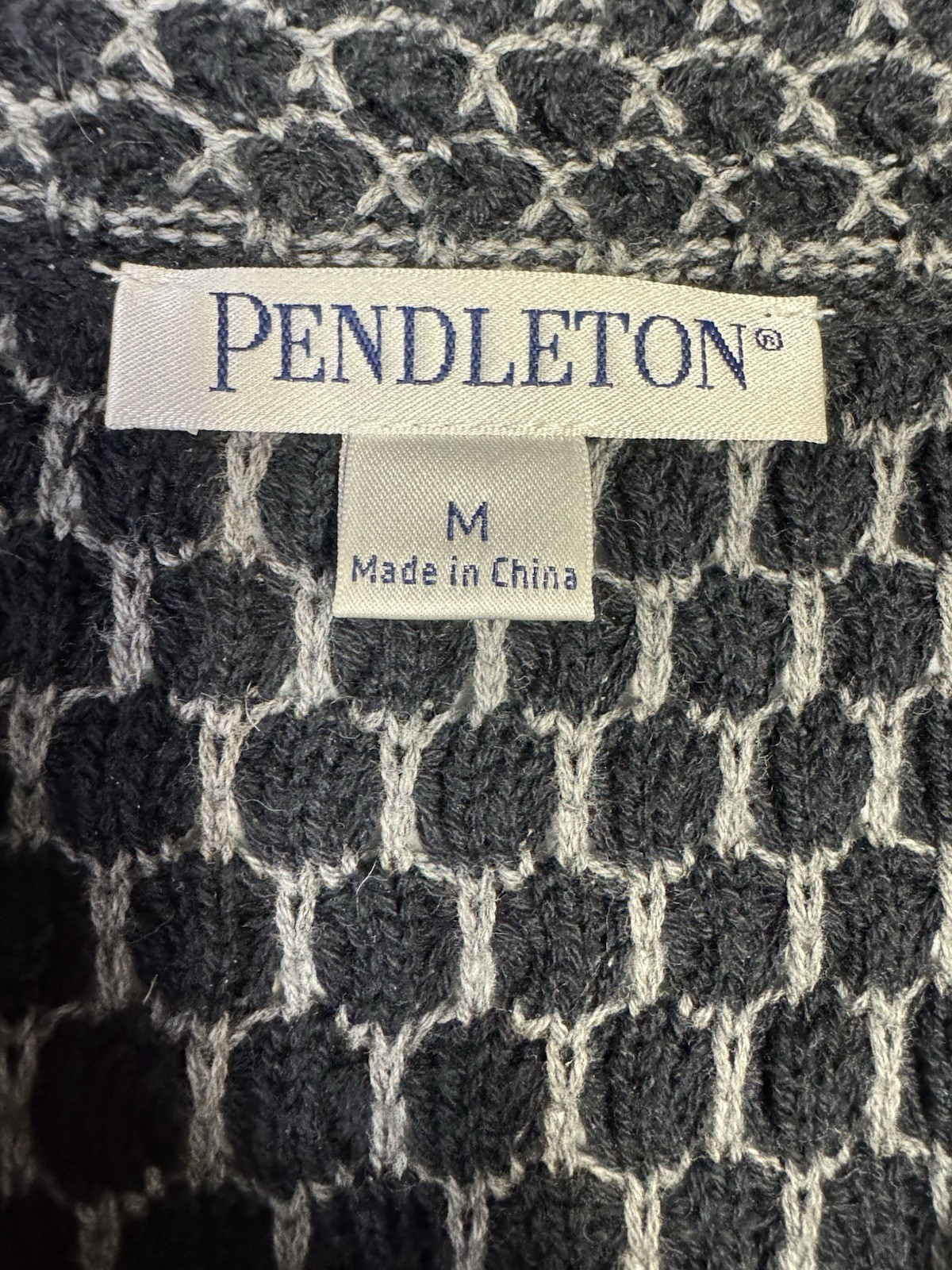 Pendleton Women’s Medium Black Vintage Button-Up … - image 3