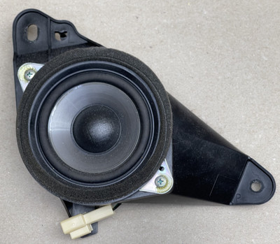 2010 - 2015 Lexus IS250C IS350C CONVERTIBLE REAR LEFT SPEAKER  OEM 86160-53360