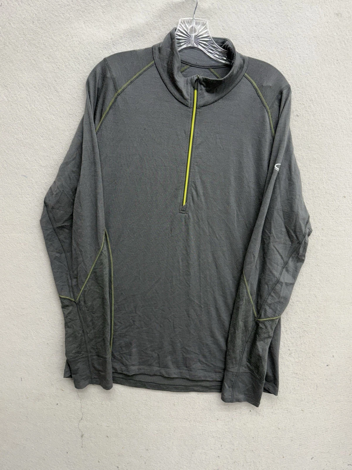 Icebreaker Shirt Mens Medium Black BodyFit Zone 1/4 Zip Merino Wool Base Layer
Opens in a new window