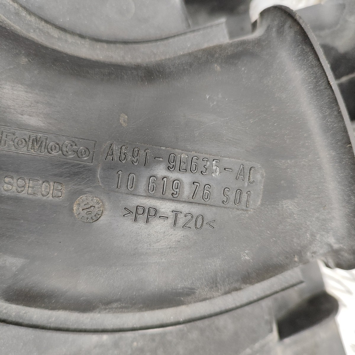 FORD MONDEO MK3 Turnier Air Intake Tube AG91-9E635-AC 2.0D