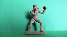 Boxerfigur aus Kunststoff Dachbodenfund