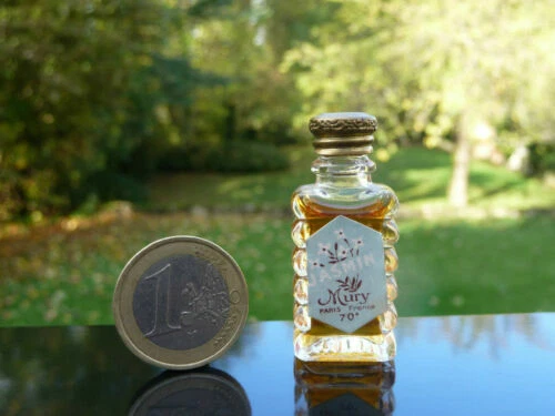Flacons de parfum de collection miniatures