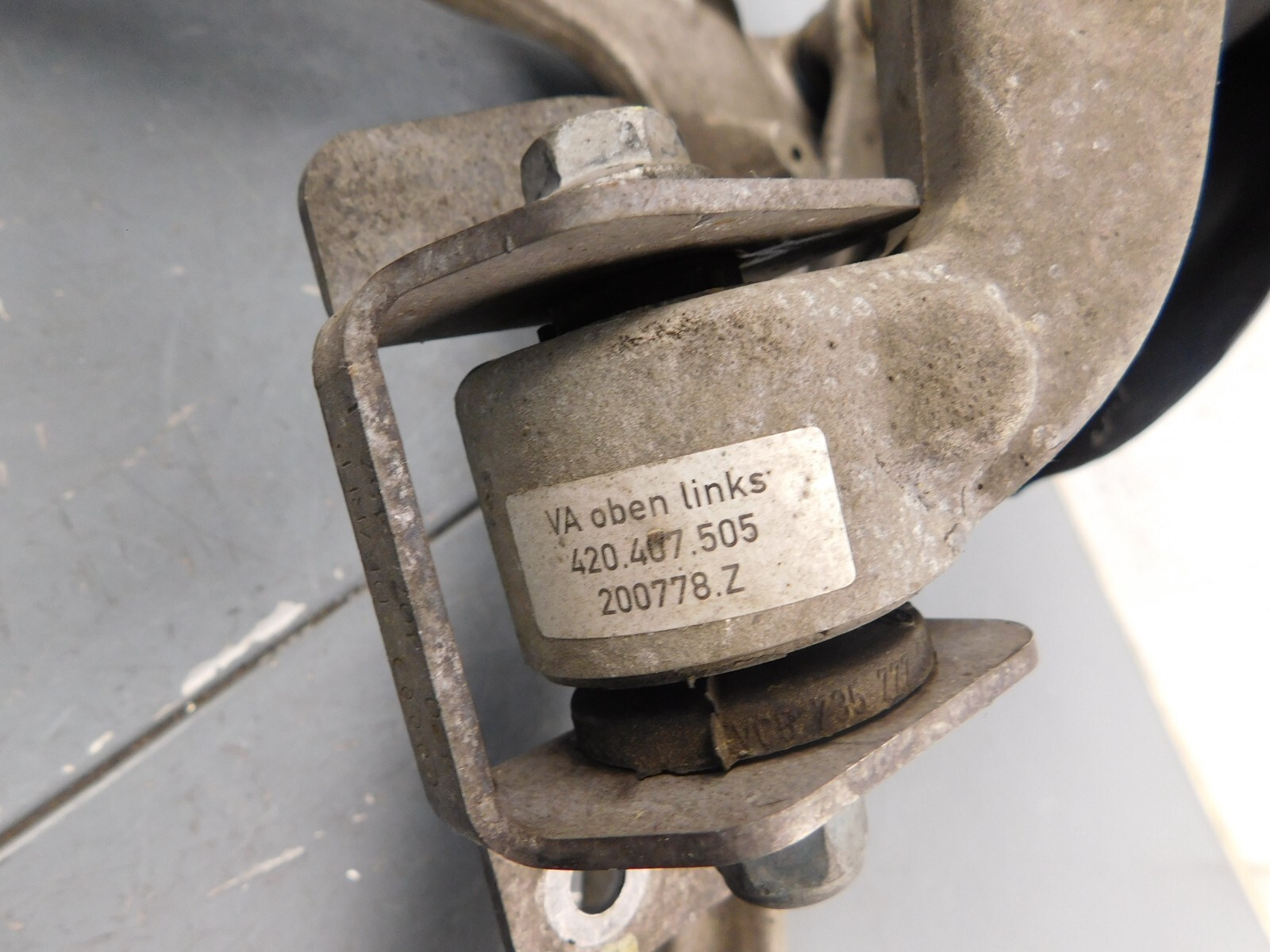 2010 11 12 13 14 Lamborghini Gallardo Left Front Hub Control Arms #9222 D7