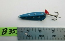 B35) Vintage DFT 41 Canada Spoon Fishing Lure, with attractor. Approx.2 inch.