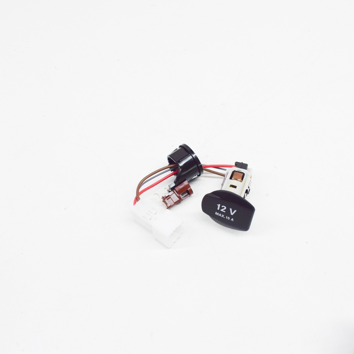 MB C W204 12 Volt Accessory Power Outlet Socket A0008204951 NEW  