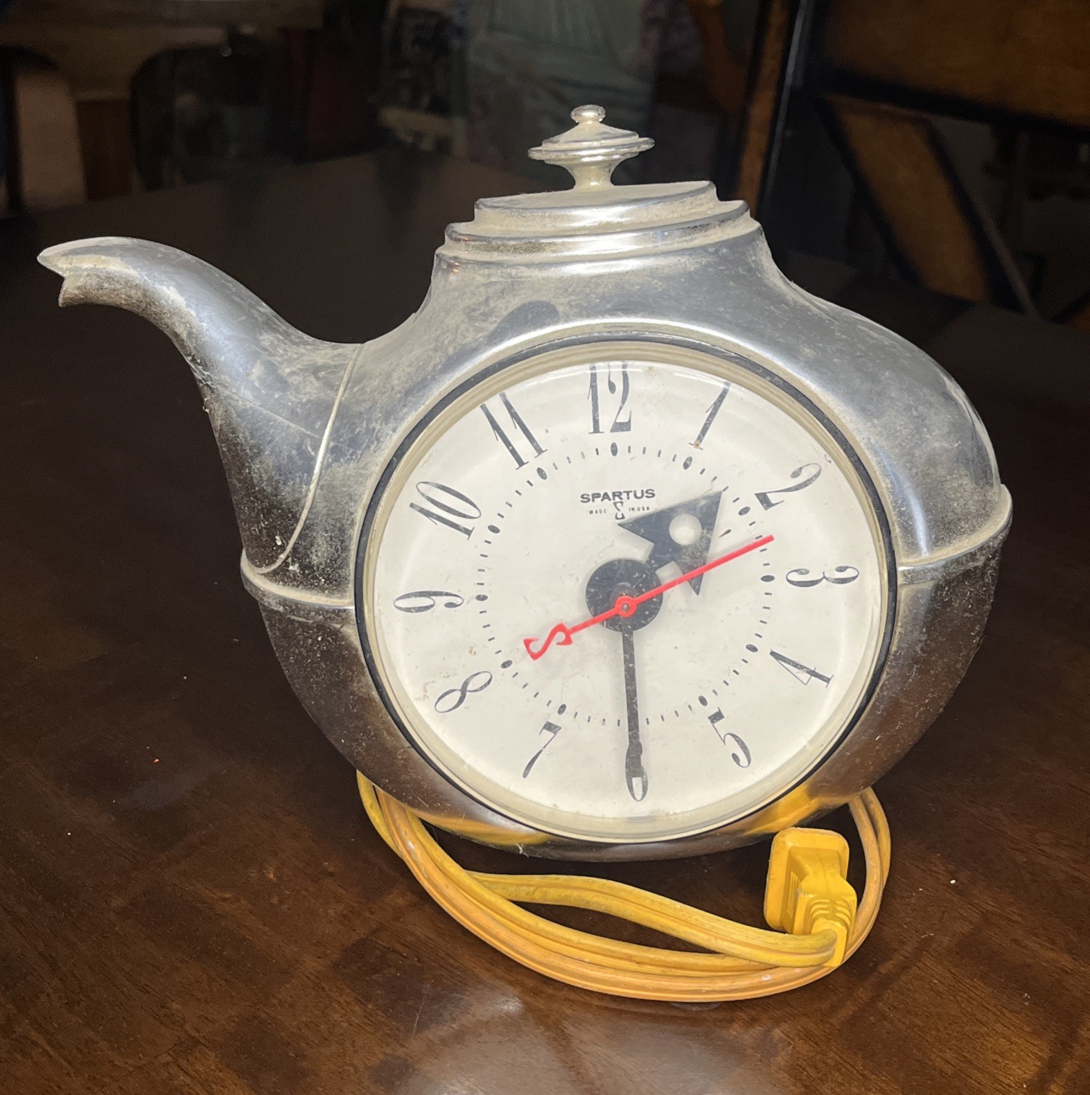 VTG Spartus Tea Kettle Wall Clock Silver Tone Corded Chicago IL Made in USA