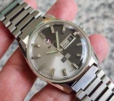 RARE RADO DAY NIGHT AUTOMATIC DATE SWISS MADE VINTAGE BLACK DIAL GENTS