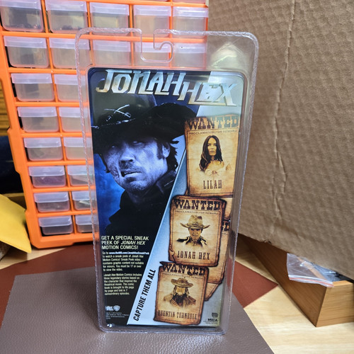 Jonah Hex LILAH Action Figure NECA 2010 NEW Megan Fox - Imagen 4 de 7