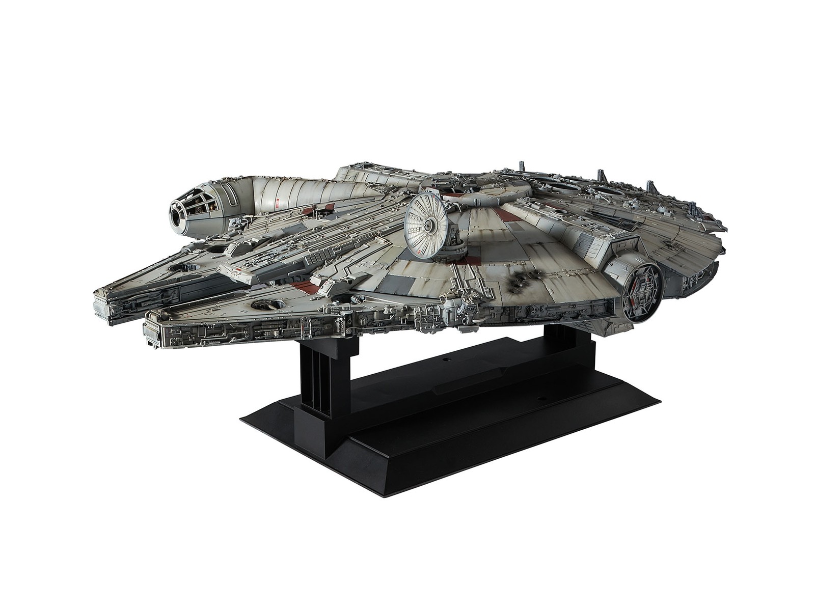 Millennium Falcon Revell Perfect Grade maquette Star Wars de 680 pièces à peindre pour passionnés