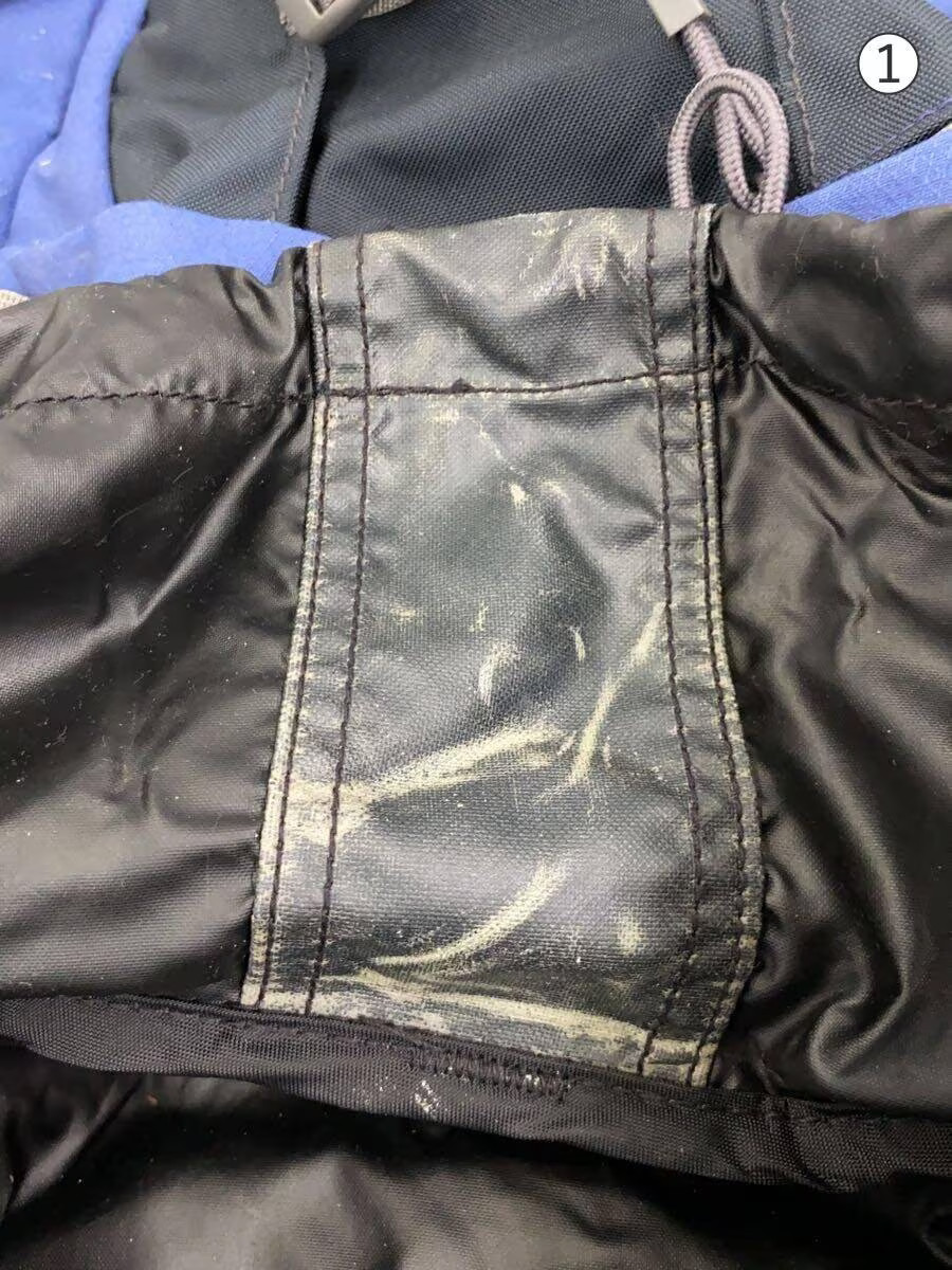 macpac backpack -- BLU plain - image 9