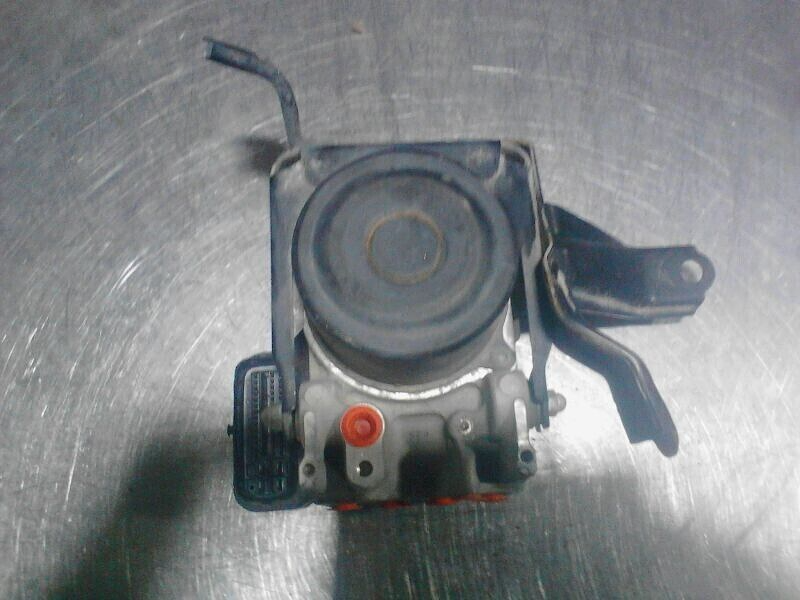 2004-2005 Toyota RAV4 ABS Anti-Lock Brake Pump Module 4x4 Non Locking ...
