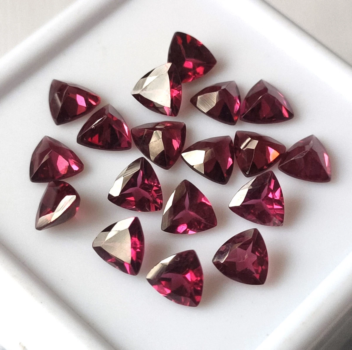 5 MM Trillion Natural Faceted Pinkish Purple Rhodolite Garnet Stone 18 Piece Lot