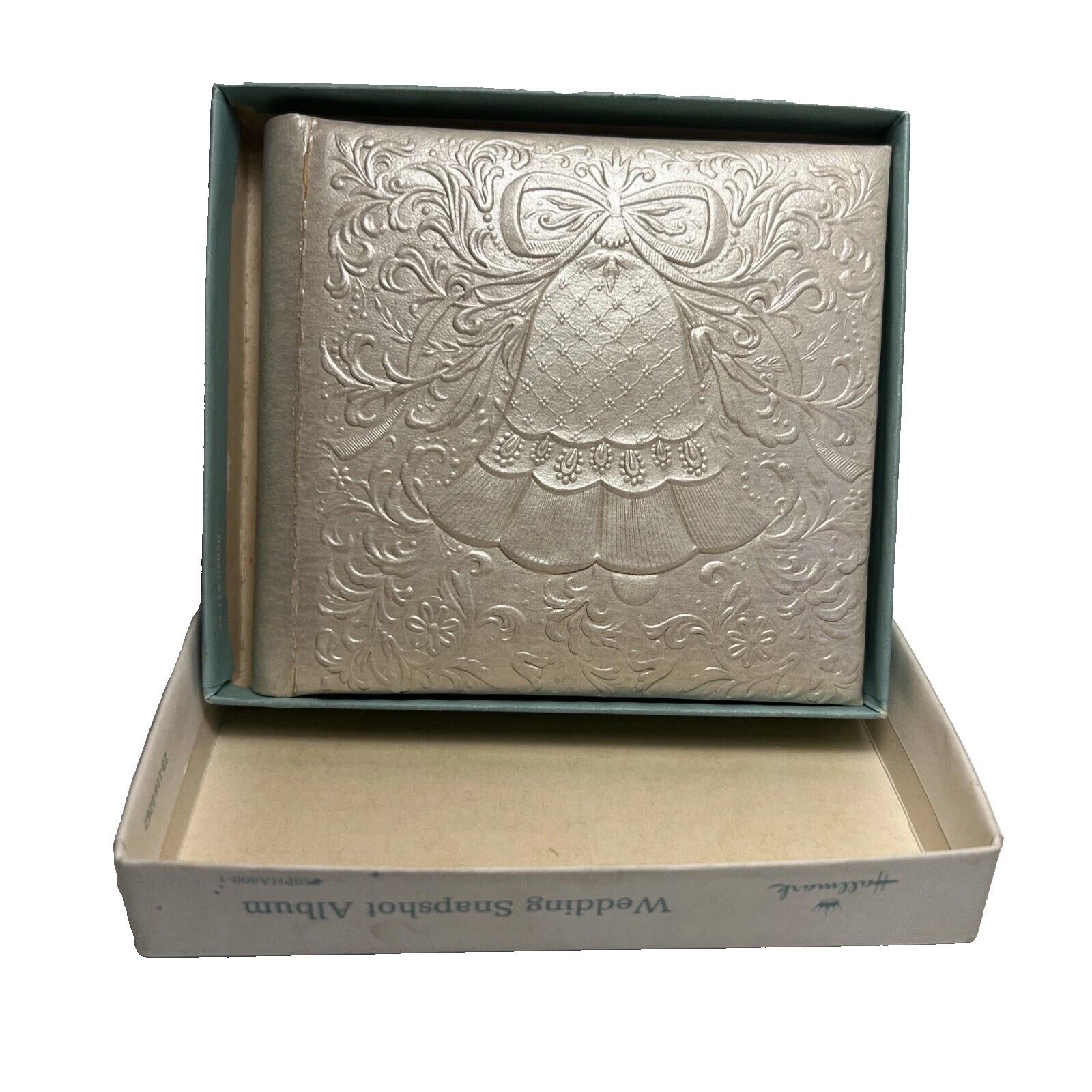 Hallmark White Wedding Photo Albums & Boxes