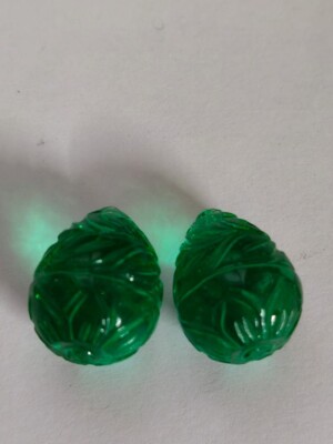 2 Pcs Emerald Color Hand Carved Hydro Beads Half Drilled Jewelry Making 20x15MM