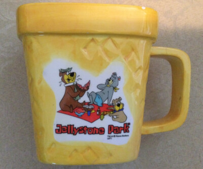 Hanna Babera Jellystone Park Picnic Basket Mug Some Small Chips Excellent Cond