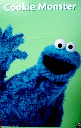 FISHER PRICE,SESAME STREET 15" COOKIE MONSTER PLUSH FIGURE,BLUE,AGES 12M- 4Y,NEW - Picture 3 of 5