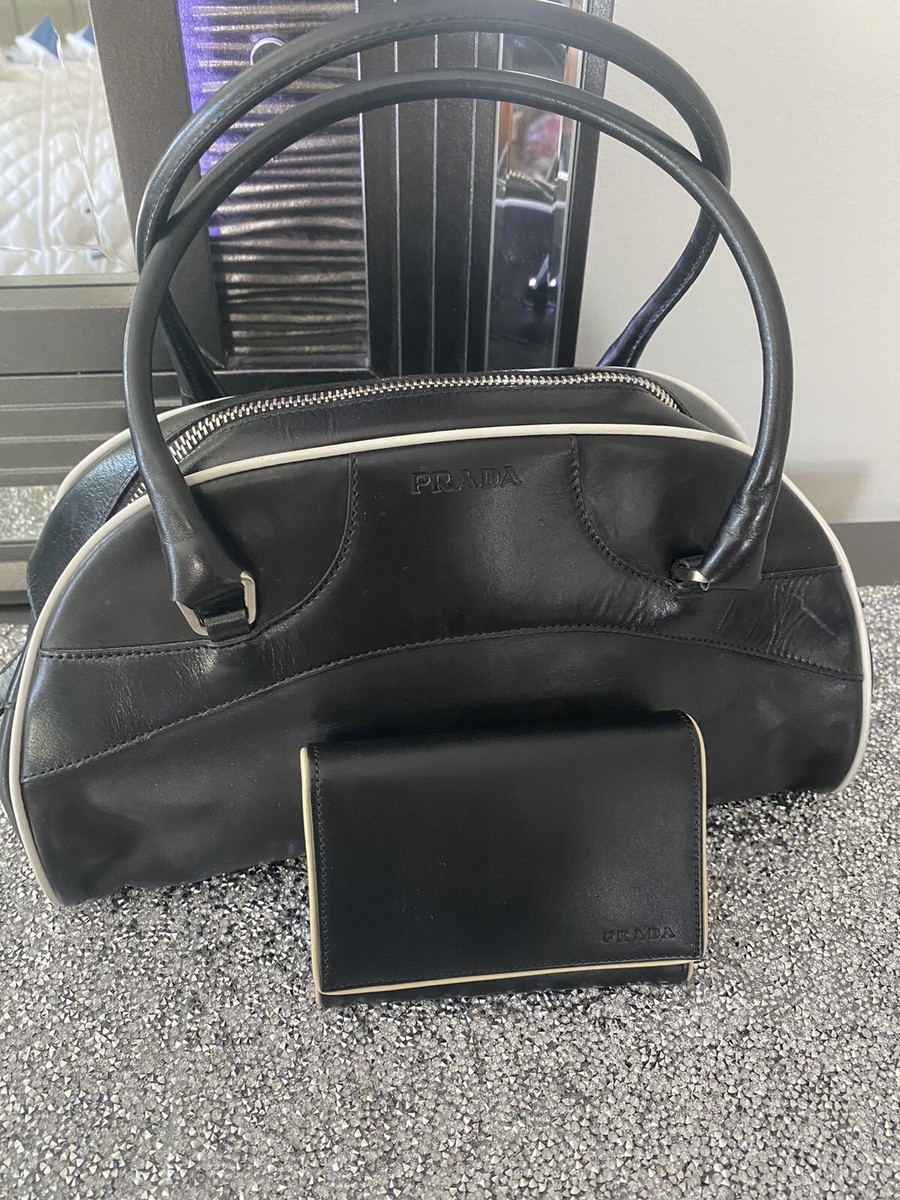 バッグ・カバンその他 PRADA PRADA SWING BAG EBONY/GREEN Prada Prada Swing bag ebony/green | TheDoubleF
