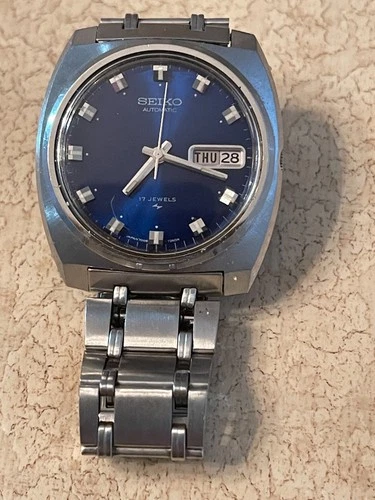 seiko watch vintage 7006-7009 Automatic