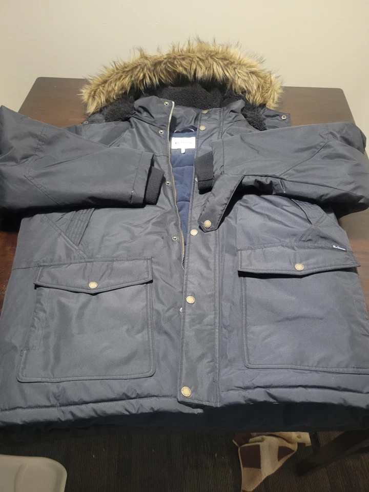 Chaqueta acolchada The Original Ben Sherman, XL para hombre. Peso pesado. Negro. logo Foto 2 de 4