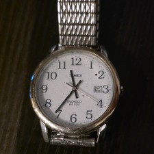 Timex Indiglo Quartz Date WR30m White Dial 35mm SS Silver Bracelet