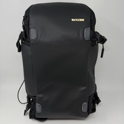 Incase DSLR Sling Pack Camera Bag Durable Backpack Soft Customizable Interior