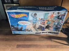 Step2 Hot Wheels Road Rally Raceway DIE-CAST Car Play Table - OPEN/BOX