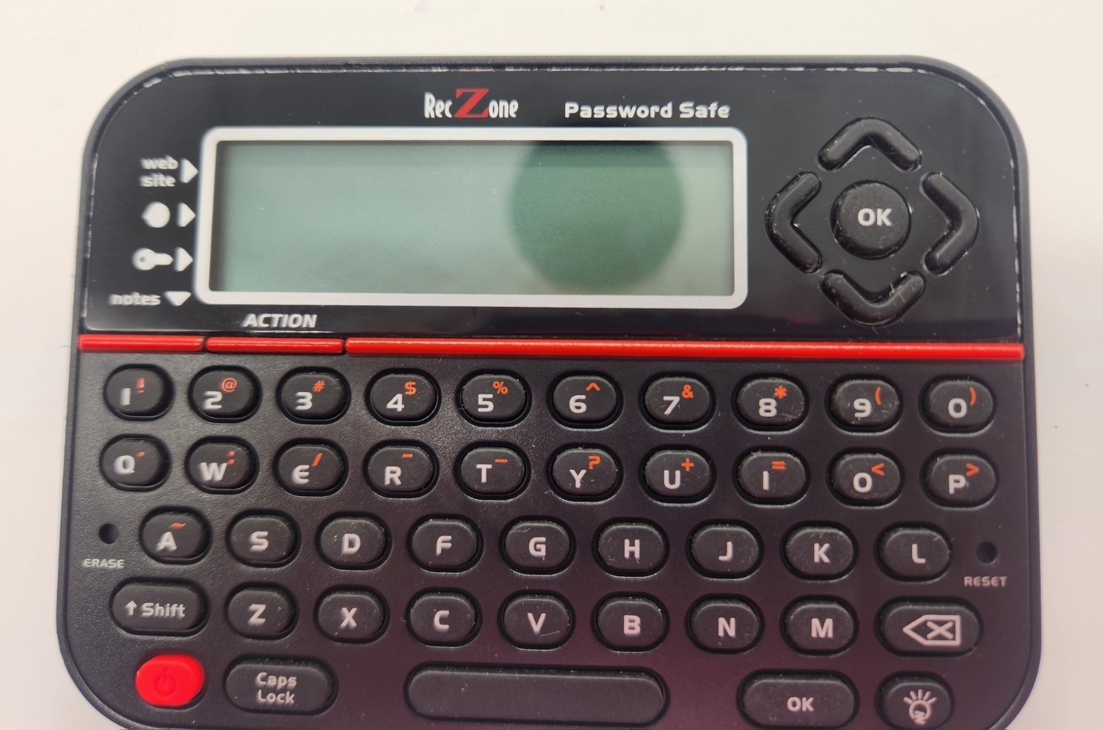 как выглядит RecZone Password Safe Model 595 Digital Organizer Vault Stores Logins Securely фото