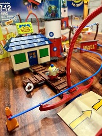 4982 LEGO SpongeBob SquarePants Mrs. Puff's Boating School