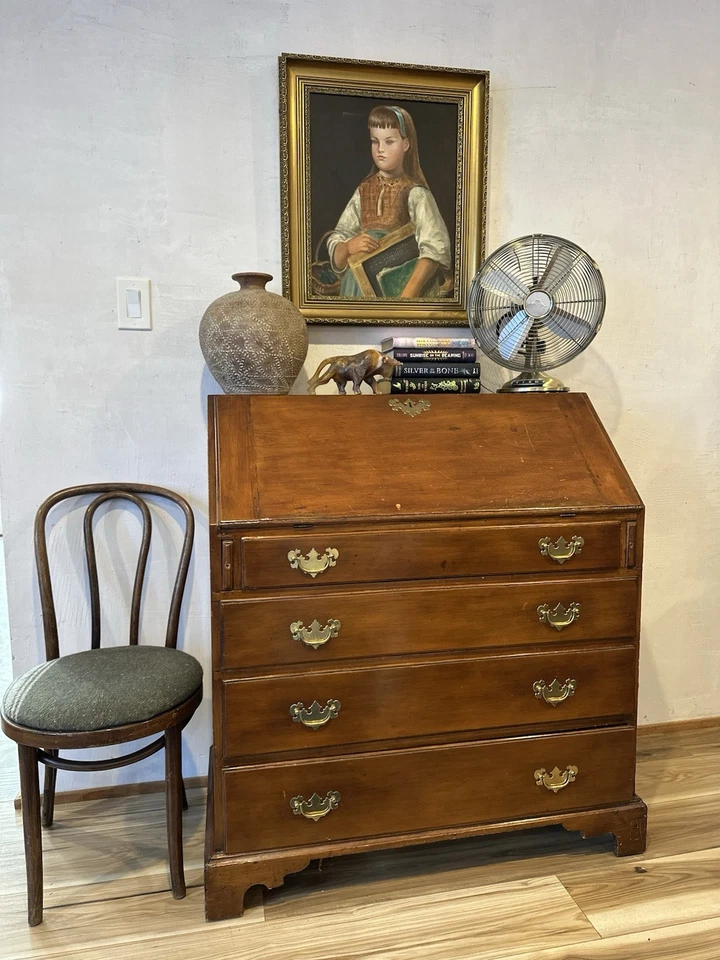 Antique English Georgian Mahogany Secretary c. Late 19th Century - Image 4 of 4