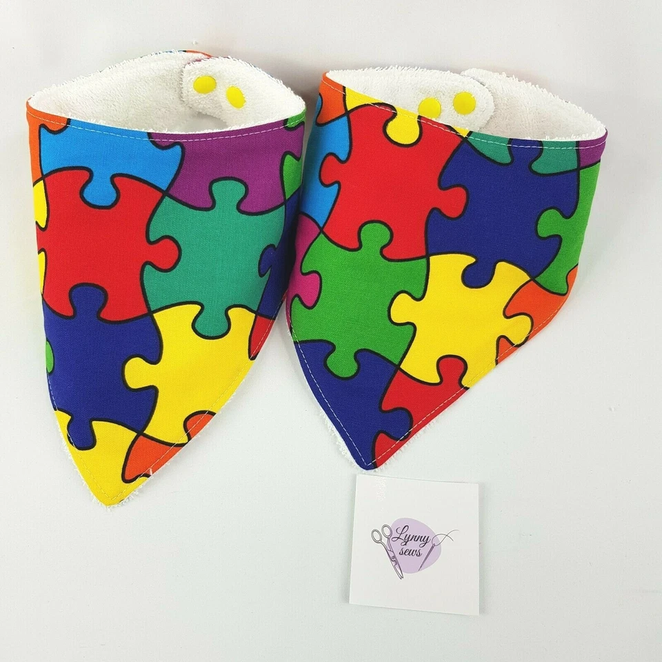 Paquete de 2 baberos bandana bebé estampado rompecabezas toalla respaldo hecho a mano nuevos Foto 3 de 4
