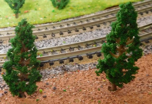 20 Dark Green Fir Trees, 48 mm High - Picture 11 of 12
