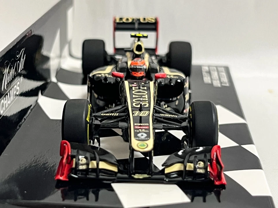 1/43 Lotus Renault E20 Romain Grosjean #10 F1 2012 Minichamps used - Image 4 of 4