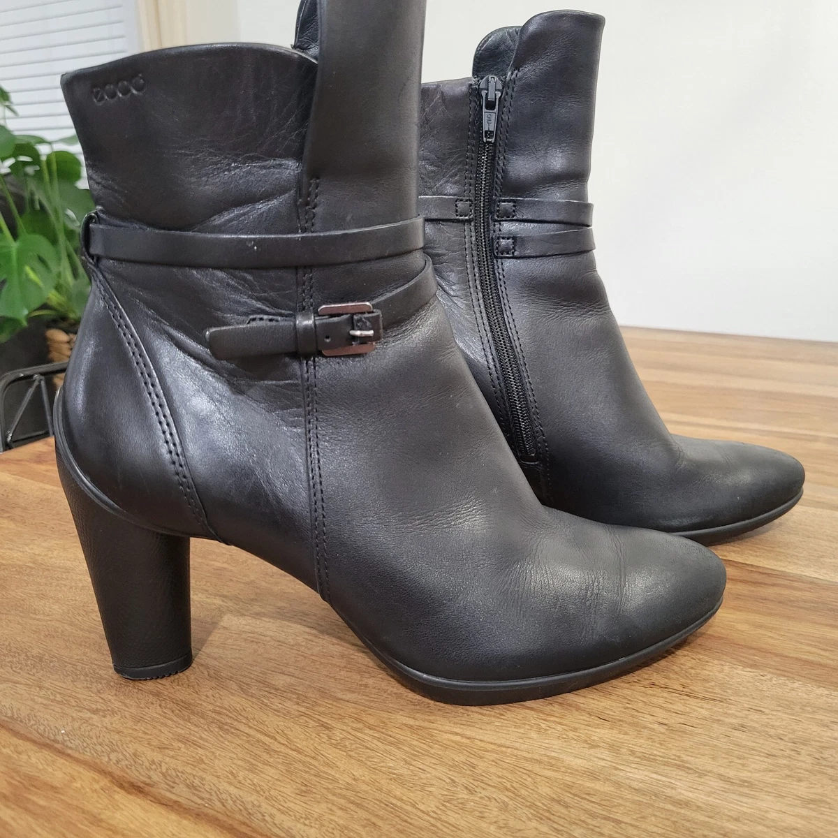 Ecco Sculptured 75 Women s Size 38 Ankle Boots Booties Black
