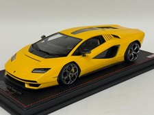 1/18 MR Collection Lamborghini Countach LPI 800-4  Yellow Leather Base BO08