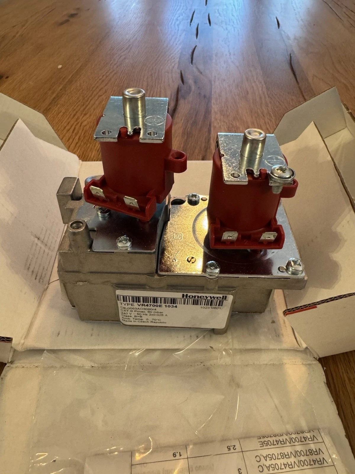 Honeywell Gas Control Valve Ass VR4700E1034U Ideal 395796 Brand New 6