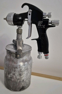 Devilbiss GTI PRO LITE 1.8 Saugspritzpistole T2 Aircap + Saugtopf Spritzpistole