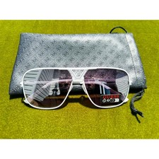 NEW - Guess White Pilot Navigator Sunglasses  Silver Brow Bar Gradient Lens